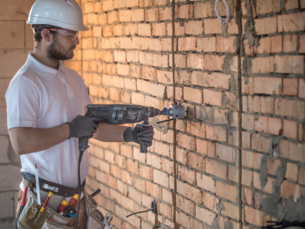 Evde Beton Duvar Delme: Doğru Ekipman ve Teknikler